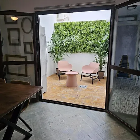 Pandora House Апартаменты