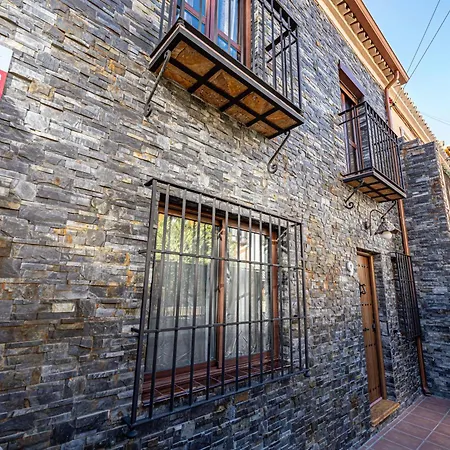 Pandora House * מאלגה